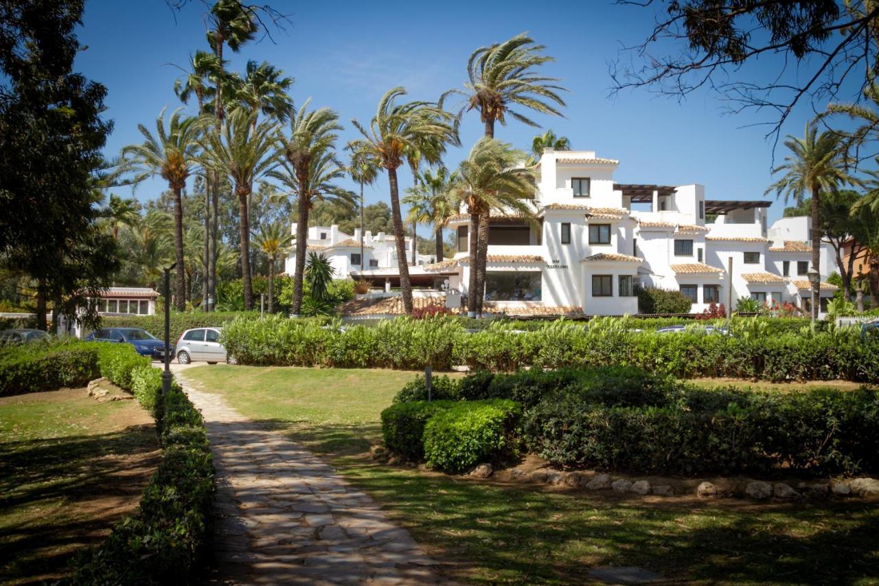 Marbella Banus Suites - Golden Beach Marbella Suite Exterior photo