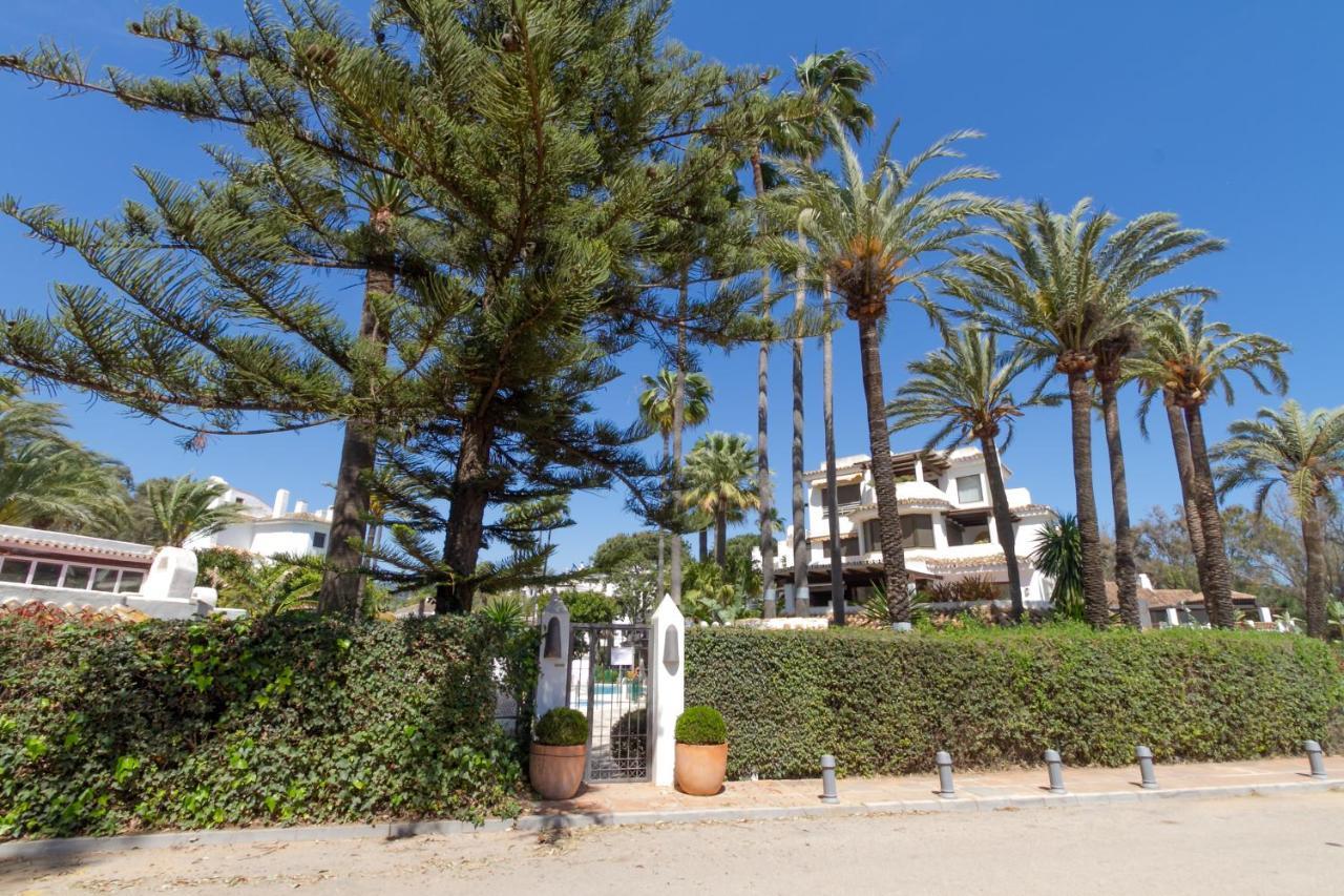 Marbella Banus Suites - Golden Beach Marbella Suite Exterior photo