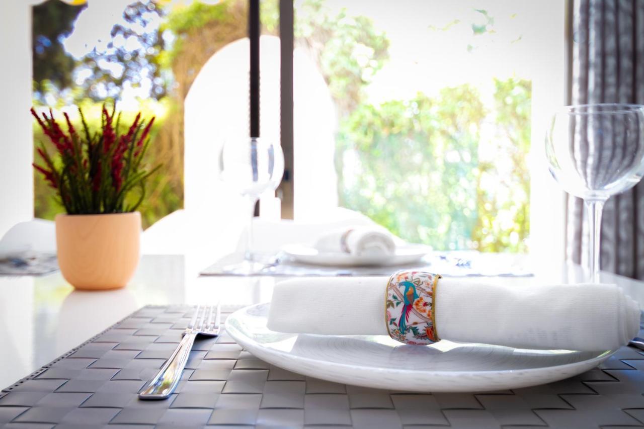 Marbella Banus Suites - Golden Beach Marbella Suite Exterior photo