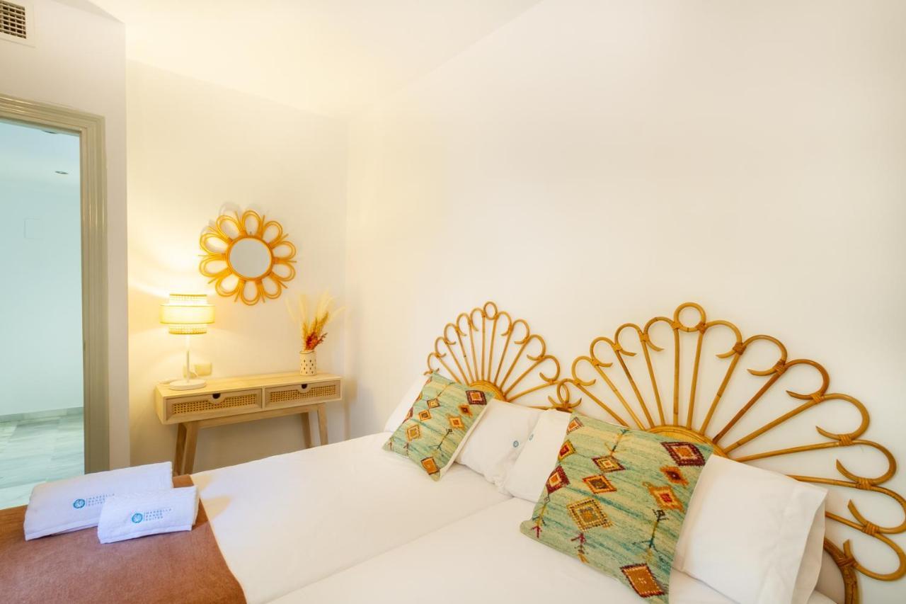 Marbella Banus Suites - Golden Beach Marbella Suite Exterior photo